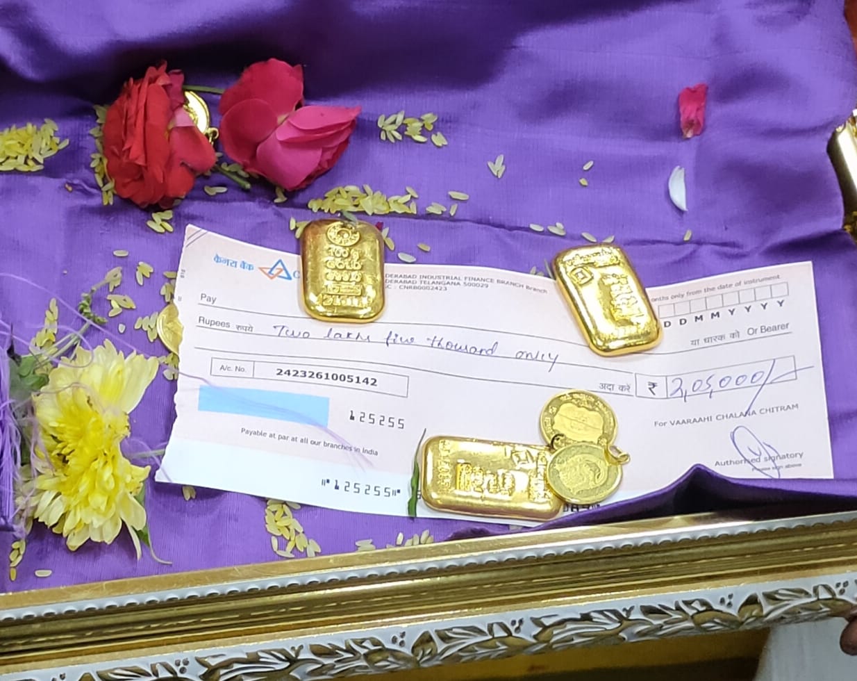 Warahi Film Company chief Korrapati donated gold worth Rs 25 lakh to Yadadri Sri Lakshmi Narasimha Swamy temple