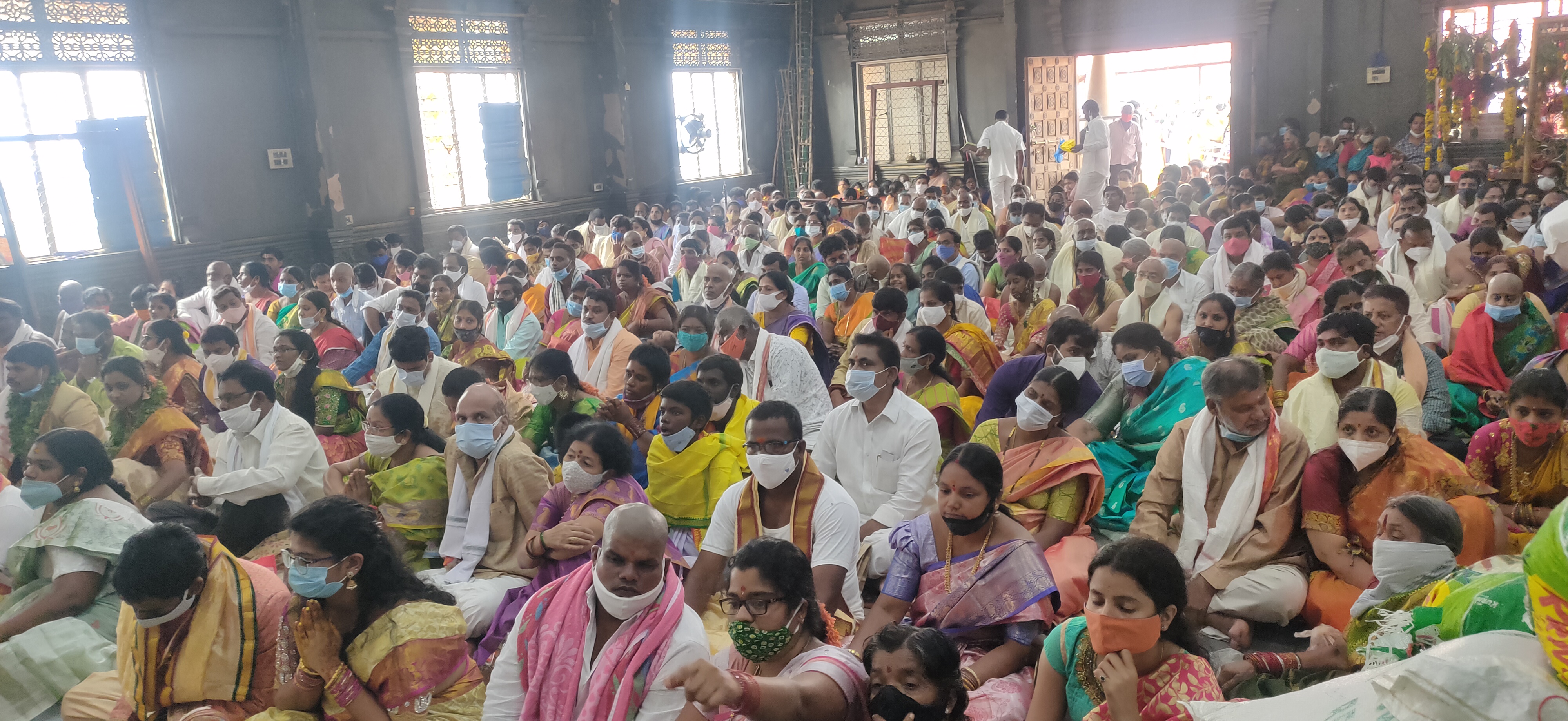 yadadri heavy devotees flow, sri lakshmi narasimha swamy temple