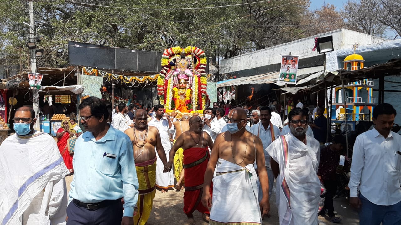 annual brahmotsavam yadadri patha gutta temple