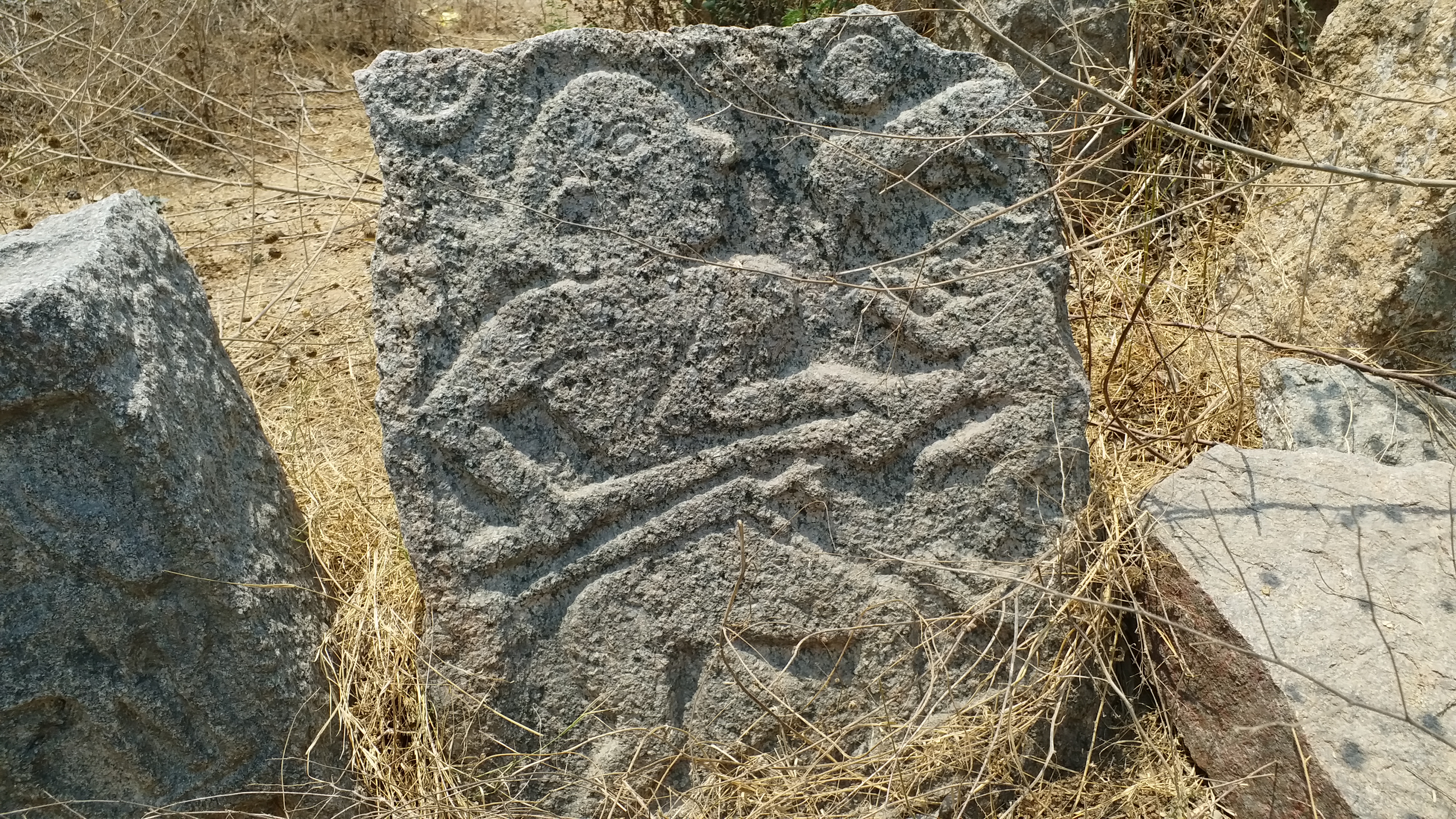 Sculptures, veeragallu Sculptures found in turkapally