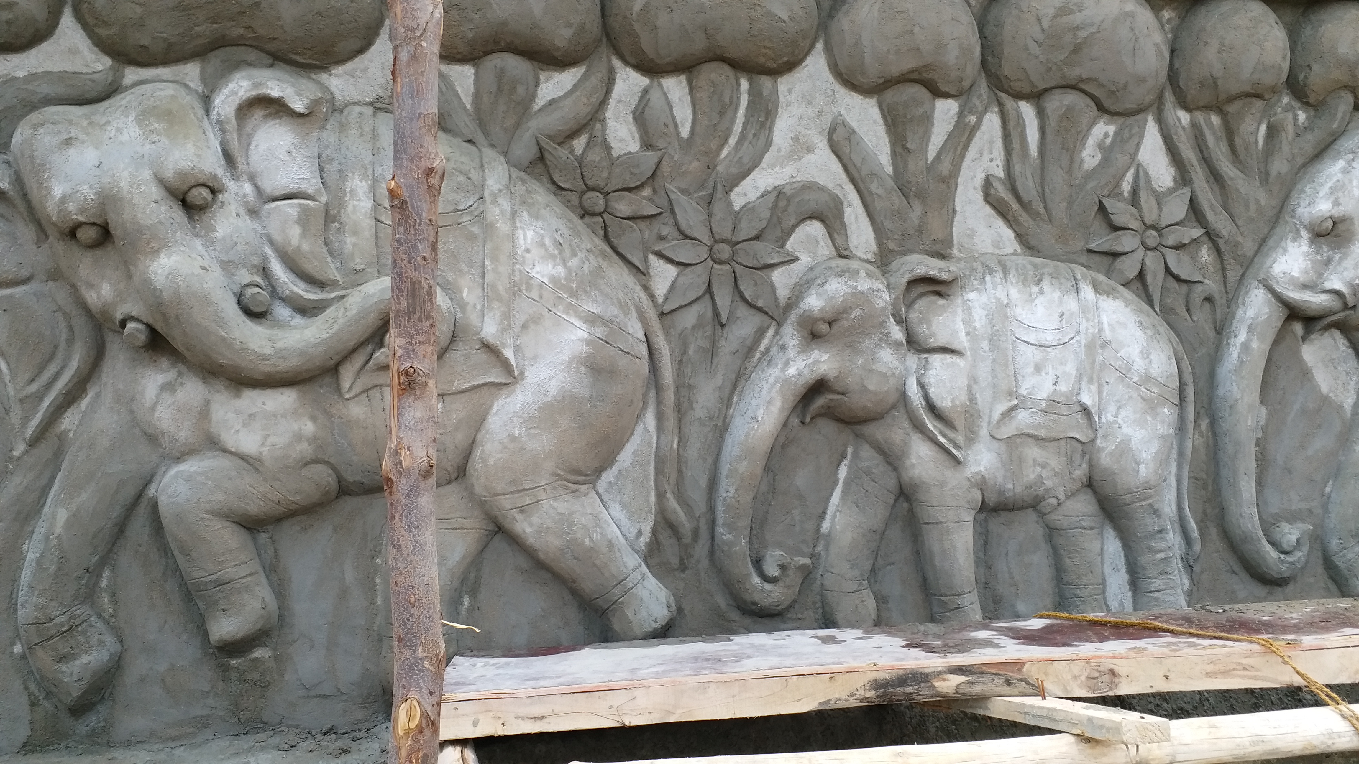 yadadri temple, lakshmi pushkarini in yadadri temple