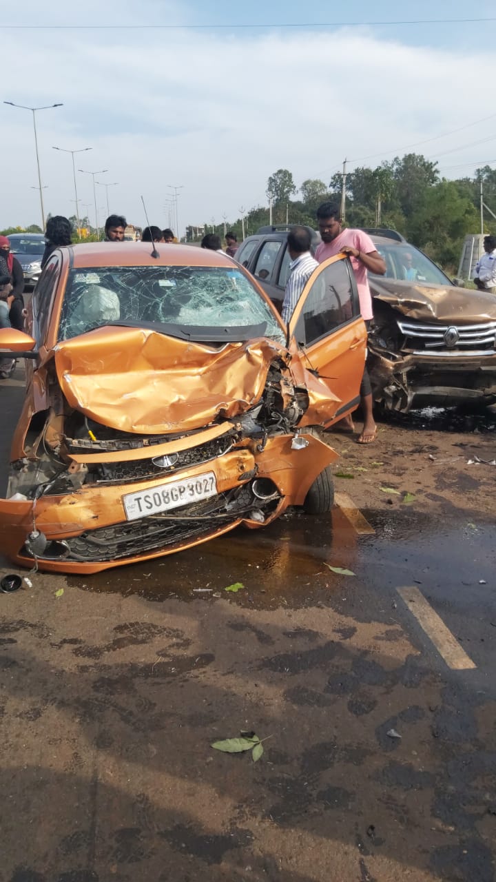 six injured in car accident at kaveli junction