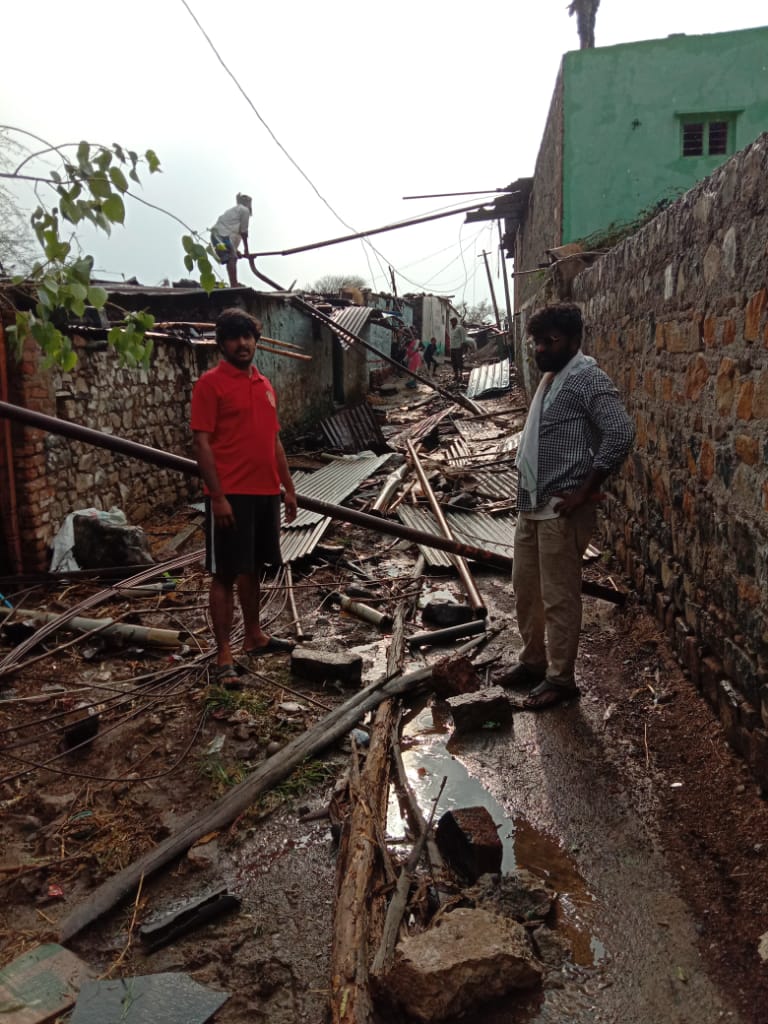 HUGE LOSS IN NARAYANAKHED DUE TO HEAVY RAINS