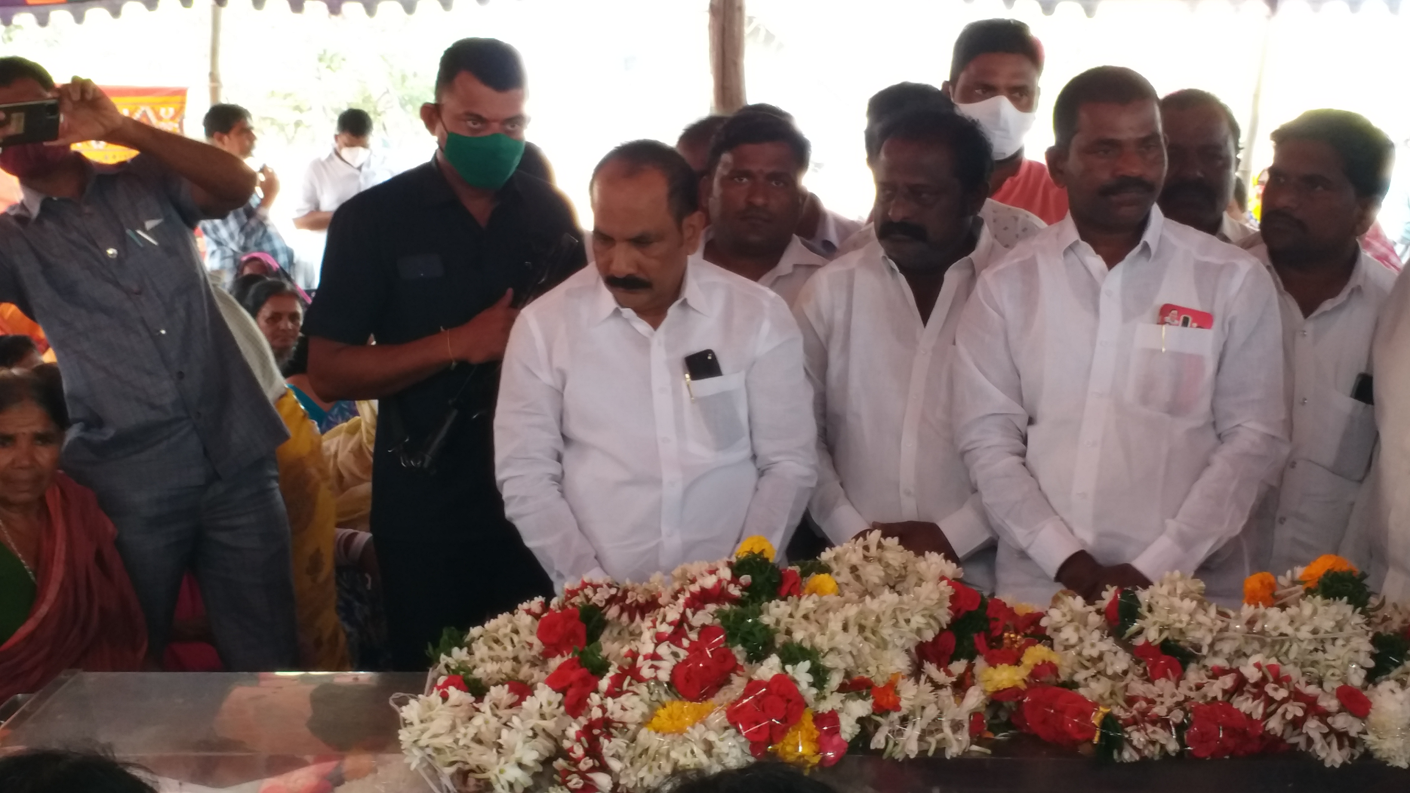 Minister Satyavathi's Father Passes Away