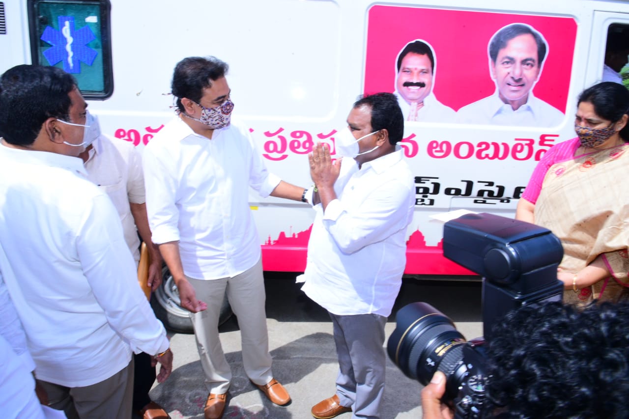 Gift a smile ambulance to Wardhanapet, warangal district