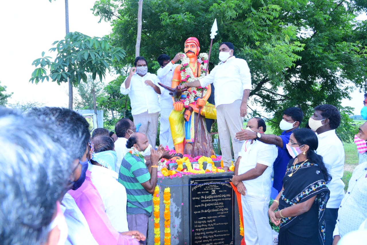 Minister Errabelli Tributes to Sardar Sarvai Papanna at Warangal Rural District