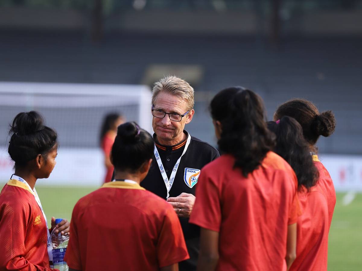 Thomas Dennerby,  India's Under-17 women's football team