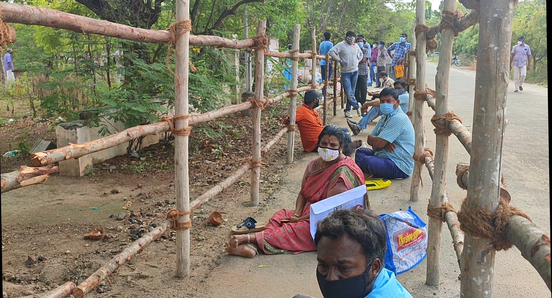 ஊரடங்கு காலத்திலும் தடுப்பூசி செலுத்தி கொள்ளலாம்