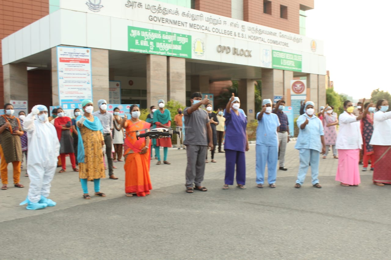 மலர் தூவலை எதிர்நோக்கி காத்திருந்த மருத்துவர்கள் ஏமாற்றம்