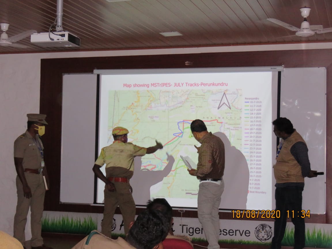 kovai _valpari_attakati_forest_forest officers rewarded for their good job