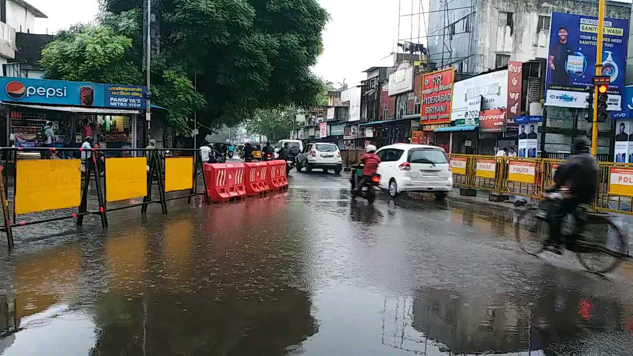 TN braces up for Nivar, public transport services halted in cyclone prone districts 1pm update