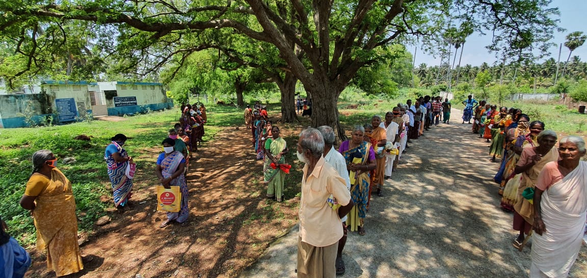 மக்கள் பணியில் மக்கள் நீதி மையம் தொண்டர்கள்