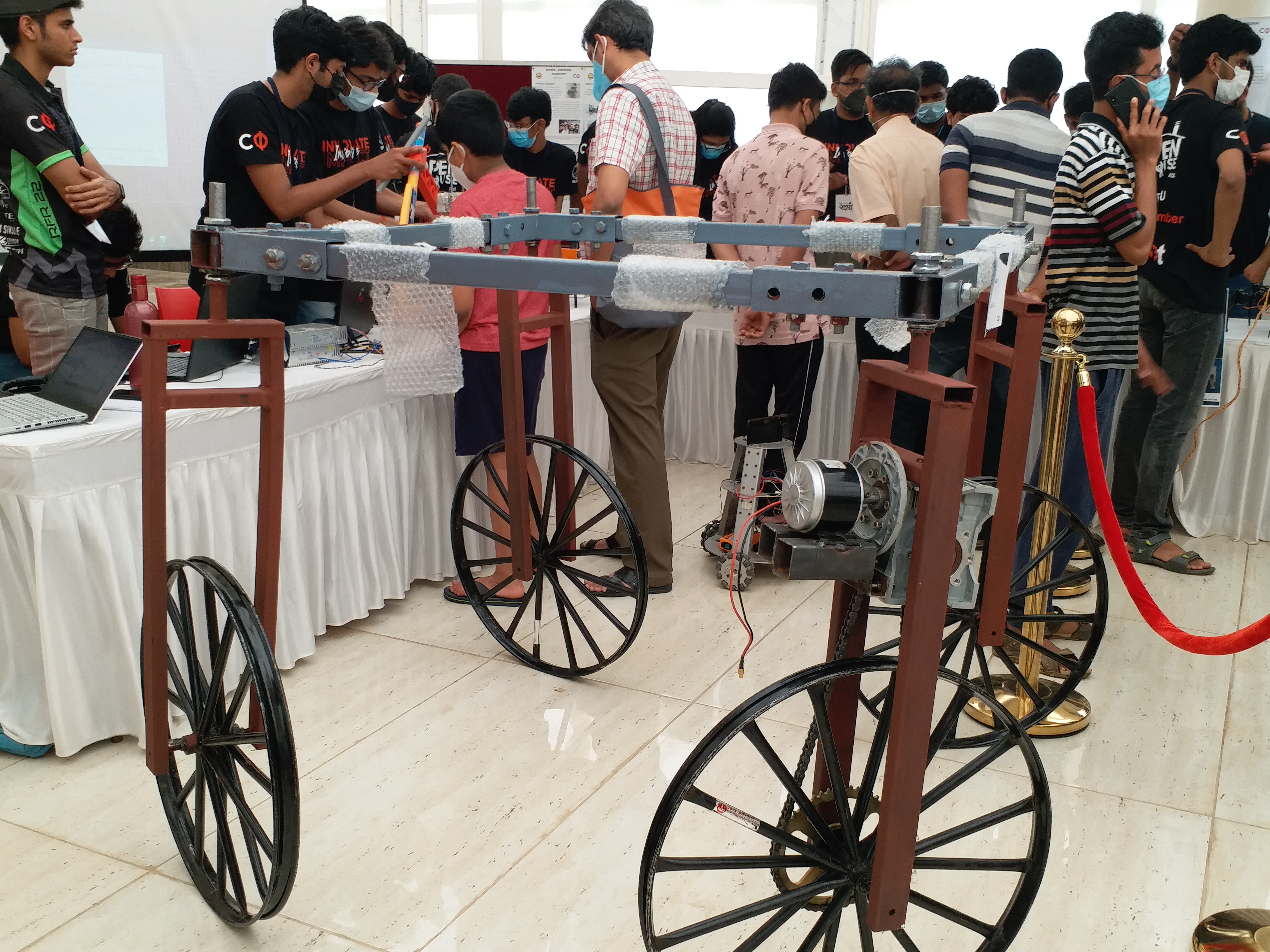 IIT Madras CFI Open House 2022  Innovative Tech Projects made by IIT Madras Students  CFI Open House 2022 news  ಐಐಟಿ ಮದ್ರಾಸ್​ ಸಿಎಫ್ಐ ಓಪನ್​ ಹೌಸ್​ 2022  ಹೊಸ ತಂತ್ರಜ್ಞಾನ ಯೋಜನೆಗಳನ್ನು ಪ್ರದರ್ಶಿಸಿದ ಐಐಟಿ ಮದ್ರಾಸ್​ ವಿದ್ಯಾರ್ಥಿಗಳು  ಸಿಎಫ್​ಐ ಓಪನ್ ಹೌಸ್ 2022 ಸುದ್ದಿ