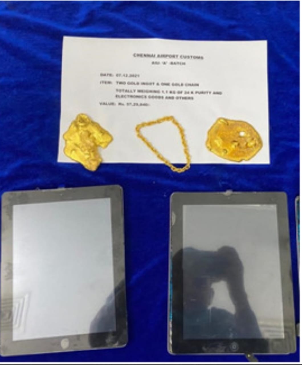 gold smuggling at chennai airport