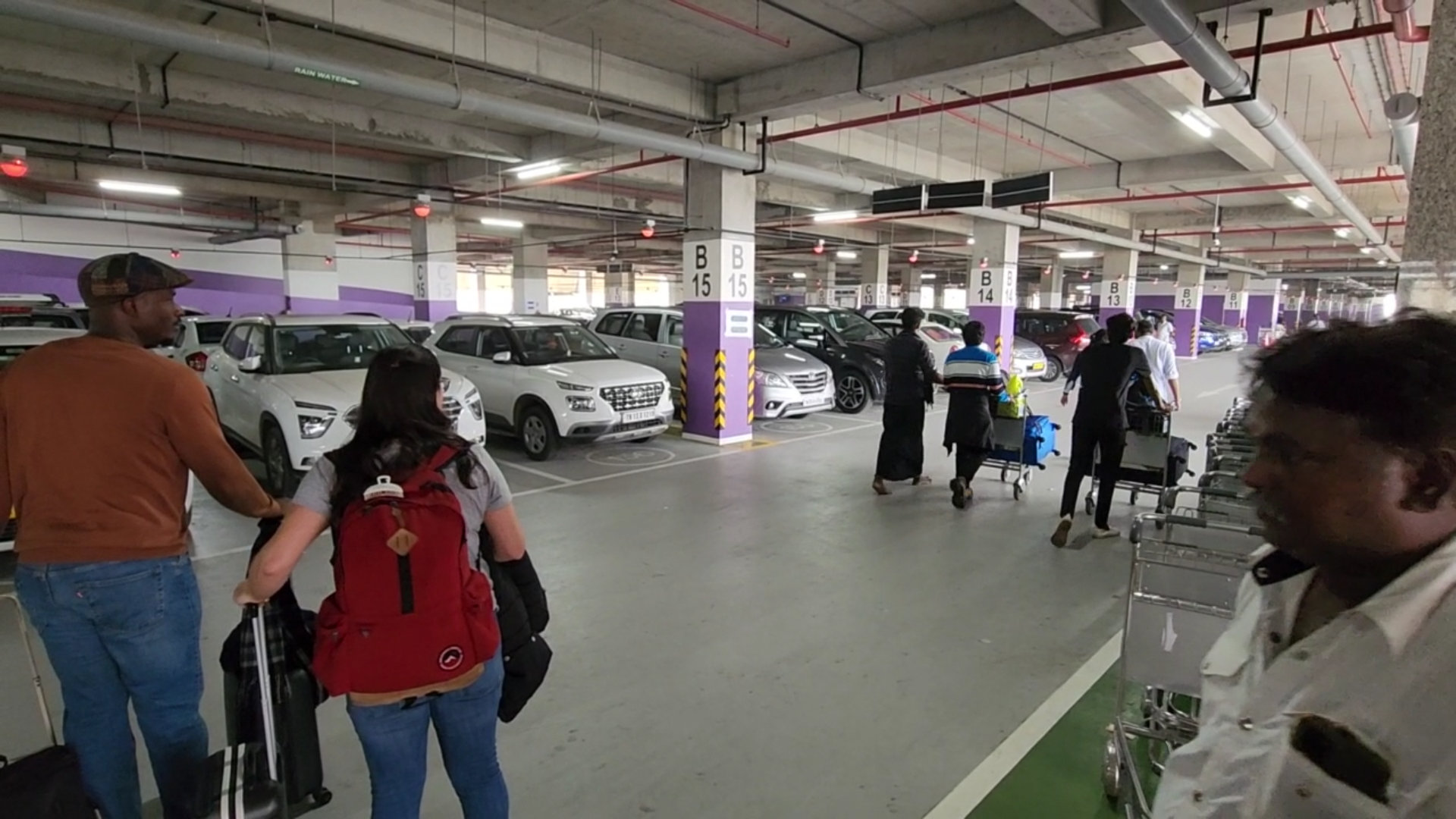 news car parking  chennai airport  chennai airport news car parking  car parking  chennai  chennai news  chennai latest news  கார் பார்க்கிங்  அதிநவீன கார் பார்க்கிங்  சென்னை விமான நிலையம்  பல அடுக்கு கார் பார்க்கிங்  விமான நிலையத்தில் அதிநவீன கார் பார்க்கிங்