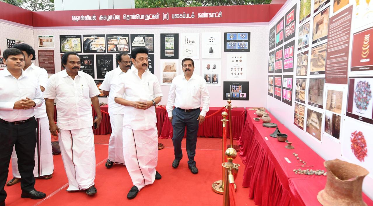 தமிழ்க் கனவு 100-வது தமிழ் மரபு மற்றும் பண்பாட்டுப் பரப்புரை நிகழ்ச்சியை பார்வையிட்ட முதலமைச்சர்