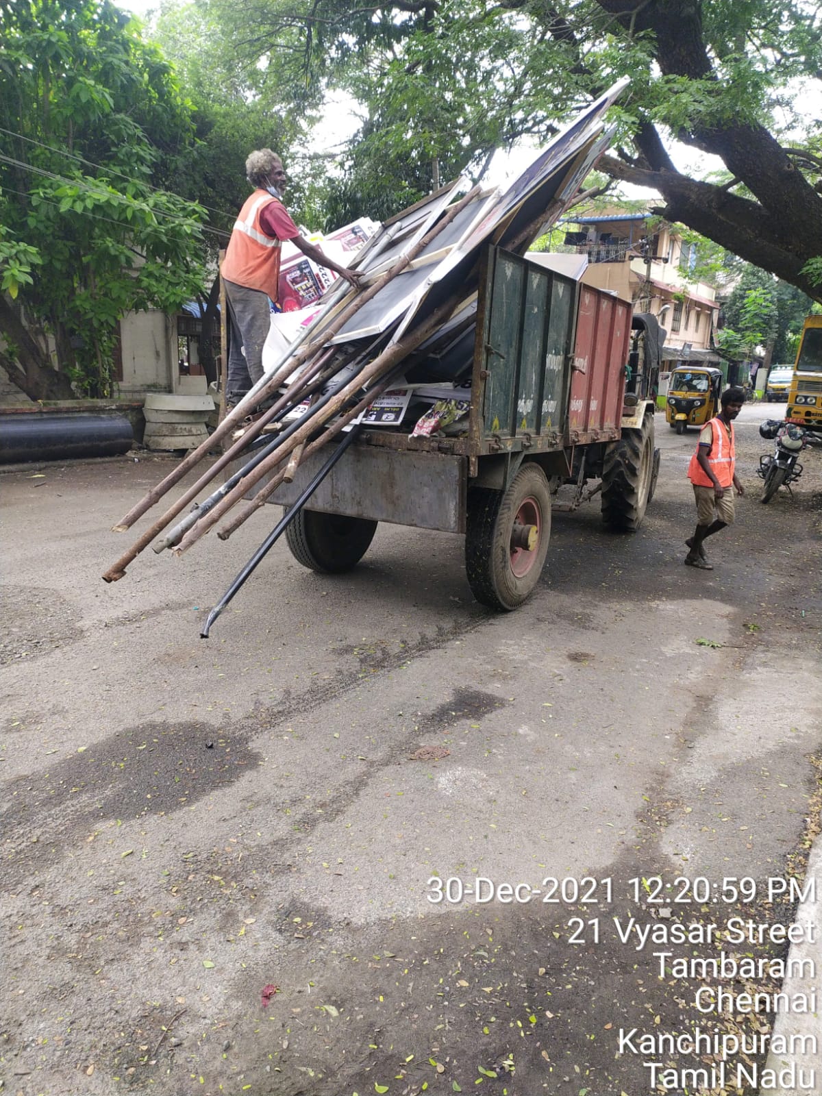 விளம்பரம் பேனர்கள் அகற்றம்