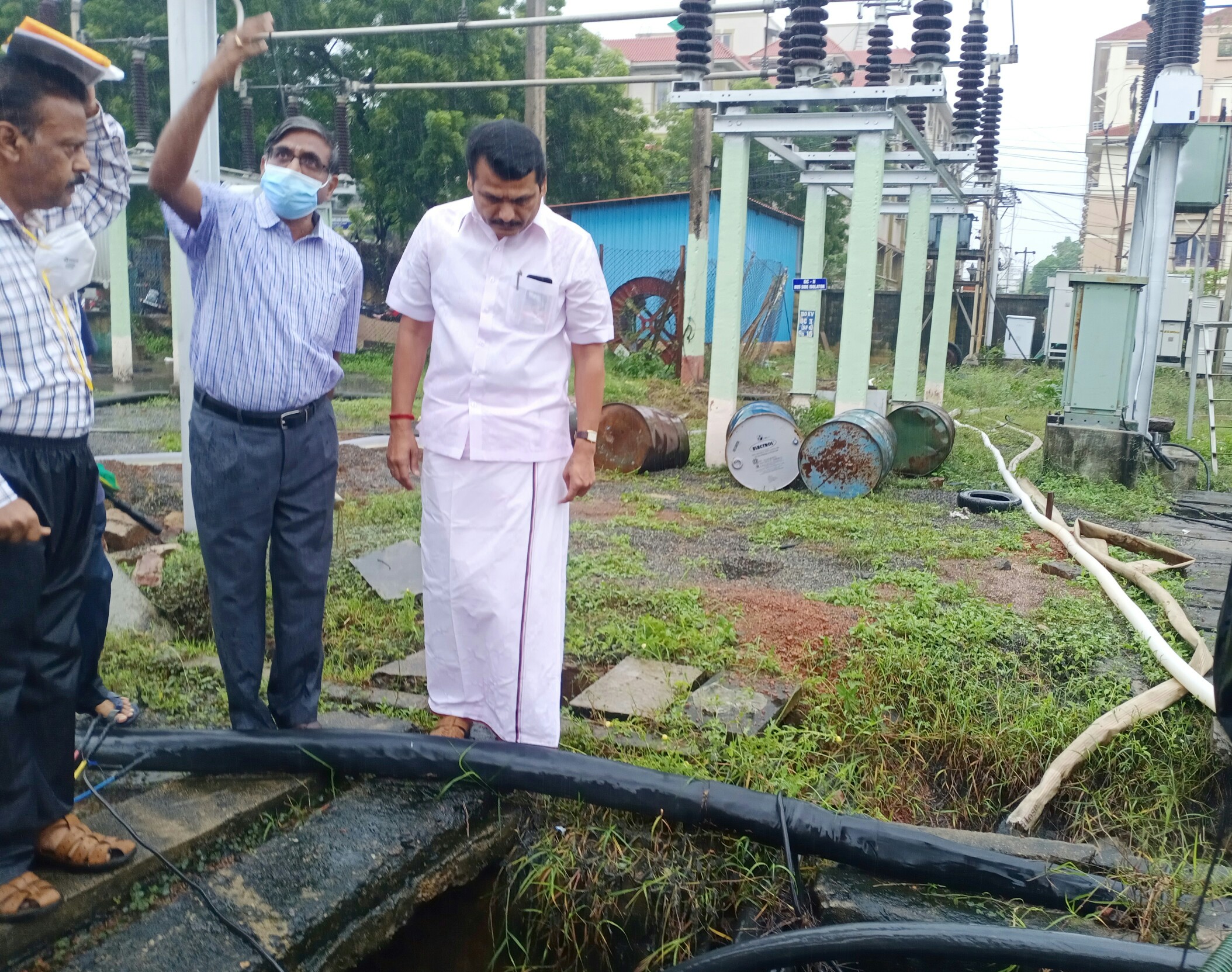 அமைச்சர் செந்தில் பாலாஜி ஆய்வு, minister senthil balaji says 36 thousand eb workers on duty