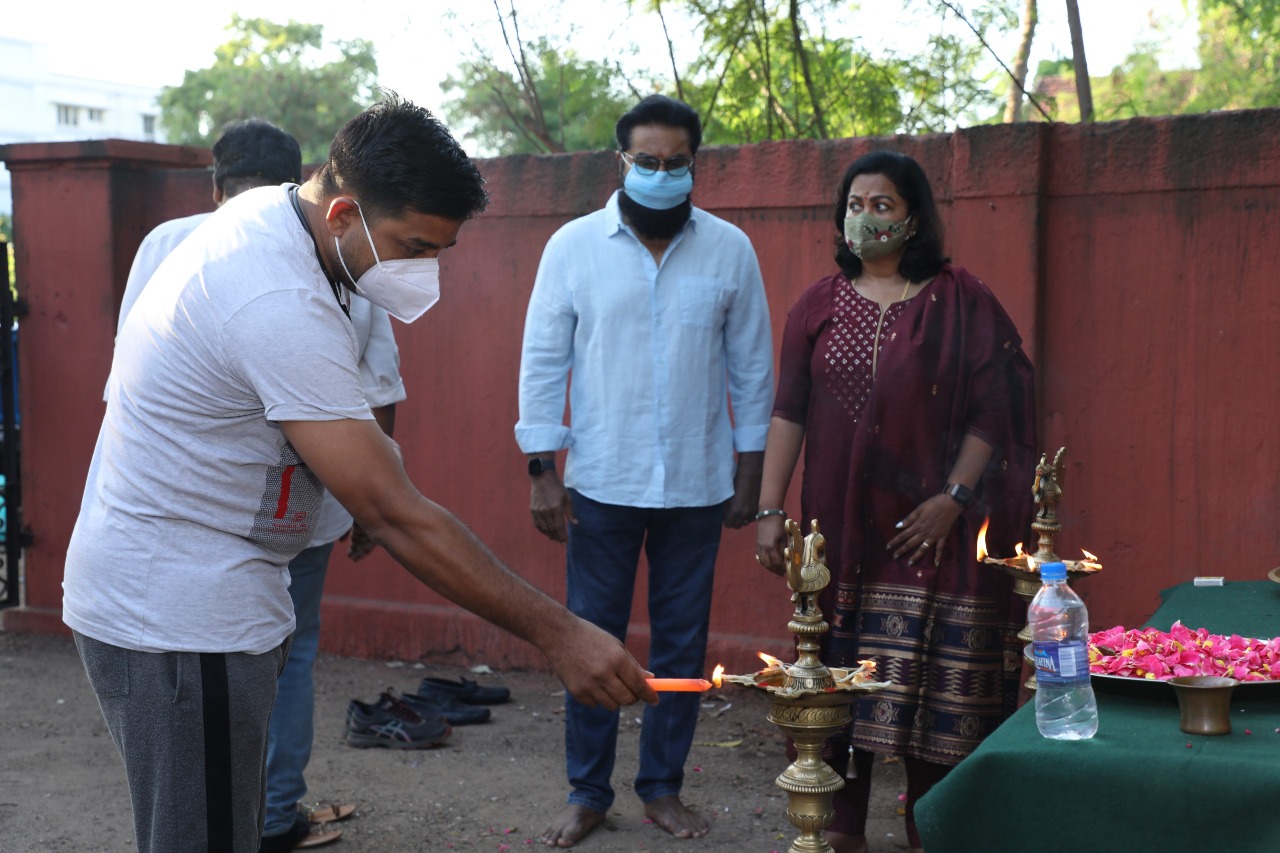 பூஜையுடன் தொடங்கிய இணைய தொடர் இரை'