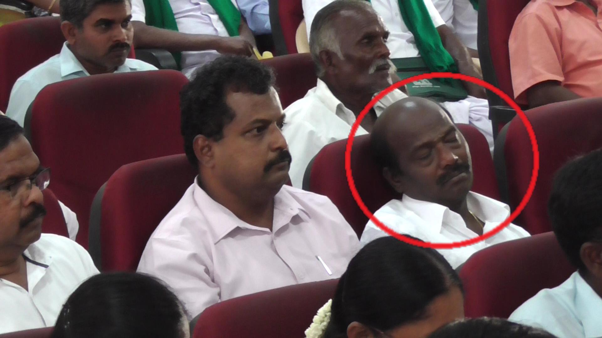 dharmapuri govt employees sleeping and chatting in phones in farmer grievance meet