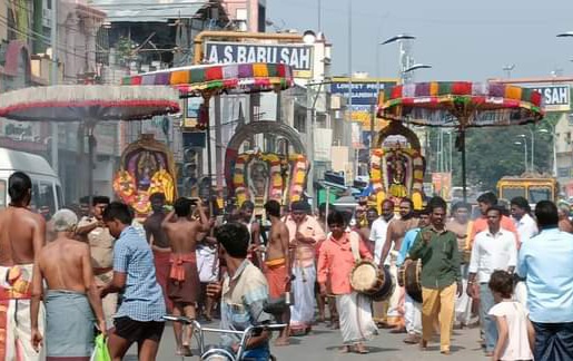 ஏகாம்பரநாதர், காமாட்சியம்பாள் உற்சவர்கள் ஒரு சேர திருவீதி உலா