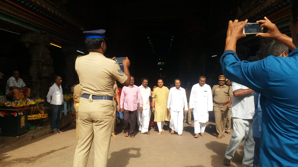 PM MODI BROTHER  MEENATCHI AMMAN TEMPLE  மதுரை மீனாட்சி அம்மன்