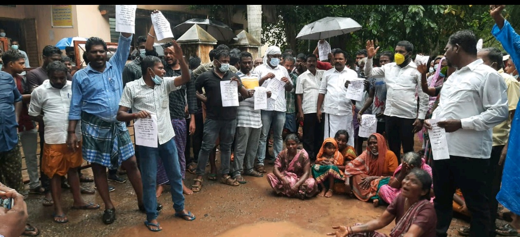 கைது செய்யக் கோரி உறவினர்கள் போராட்டத்தில் ஈடுபட்டனர்