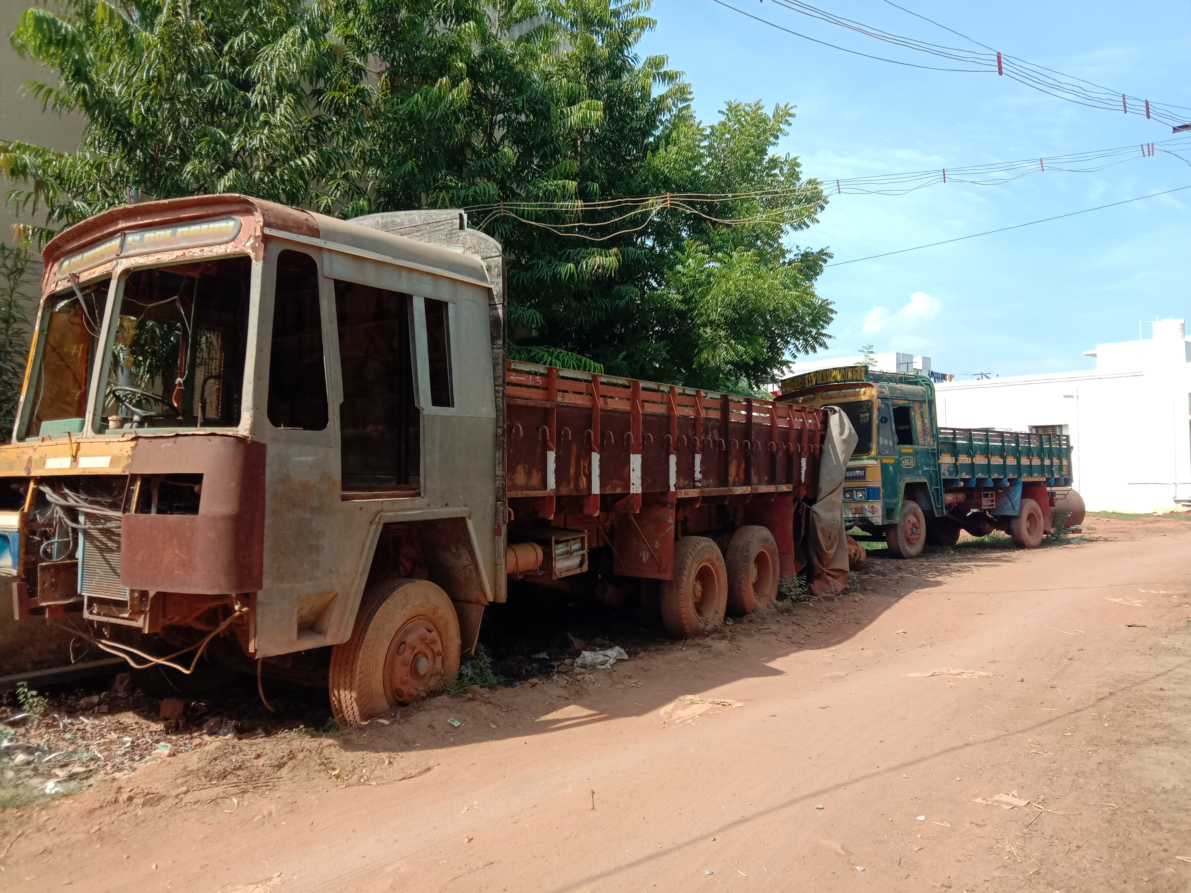 முடங்கிப் போன லாரி புக்கிங் தொழில்