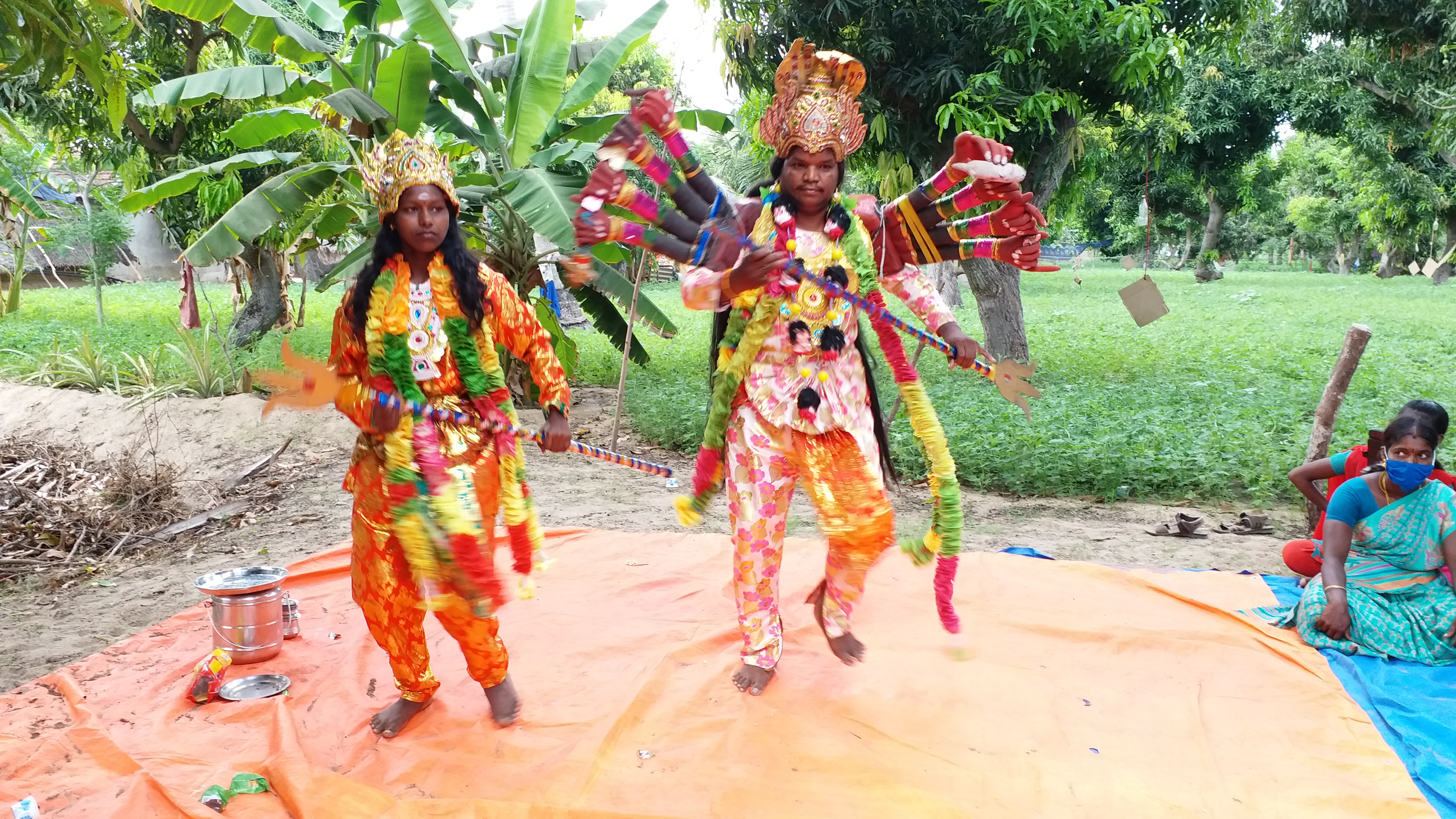 வறுமையில் வாடும் நாட்டுப்புற கலைஞர்