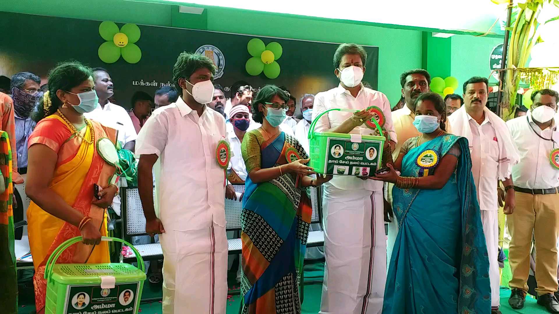 Perambalur Collector opened Amma Mini Clinic in their district