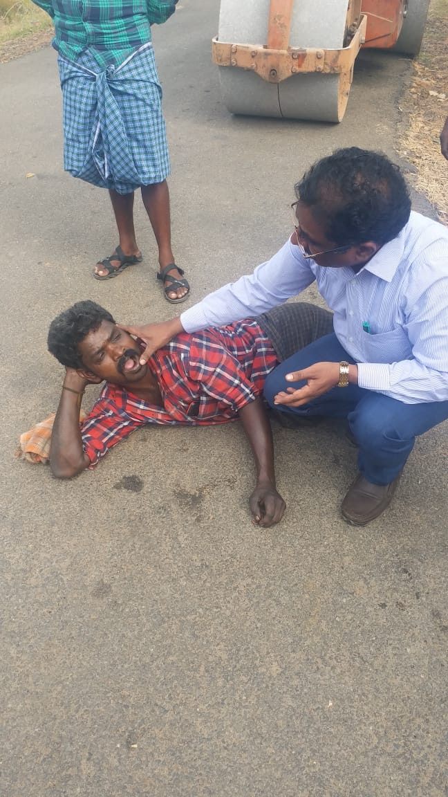 pudukkottai at chettipatti forest a doctor rescued a deadly serious driver