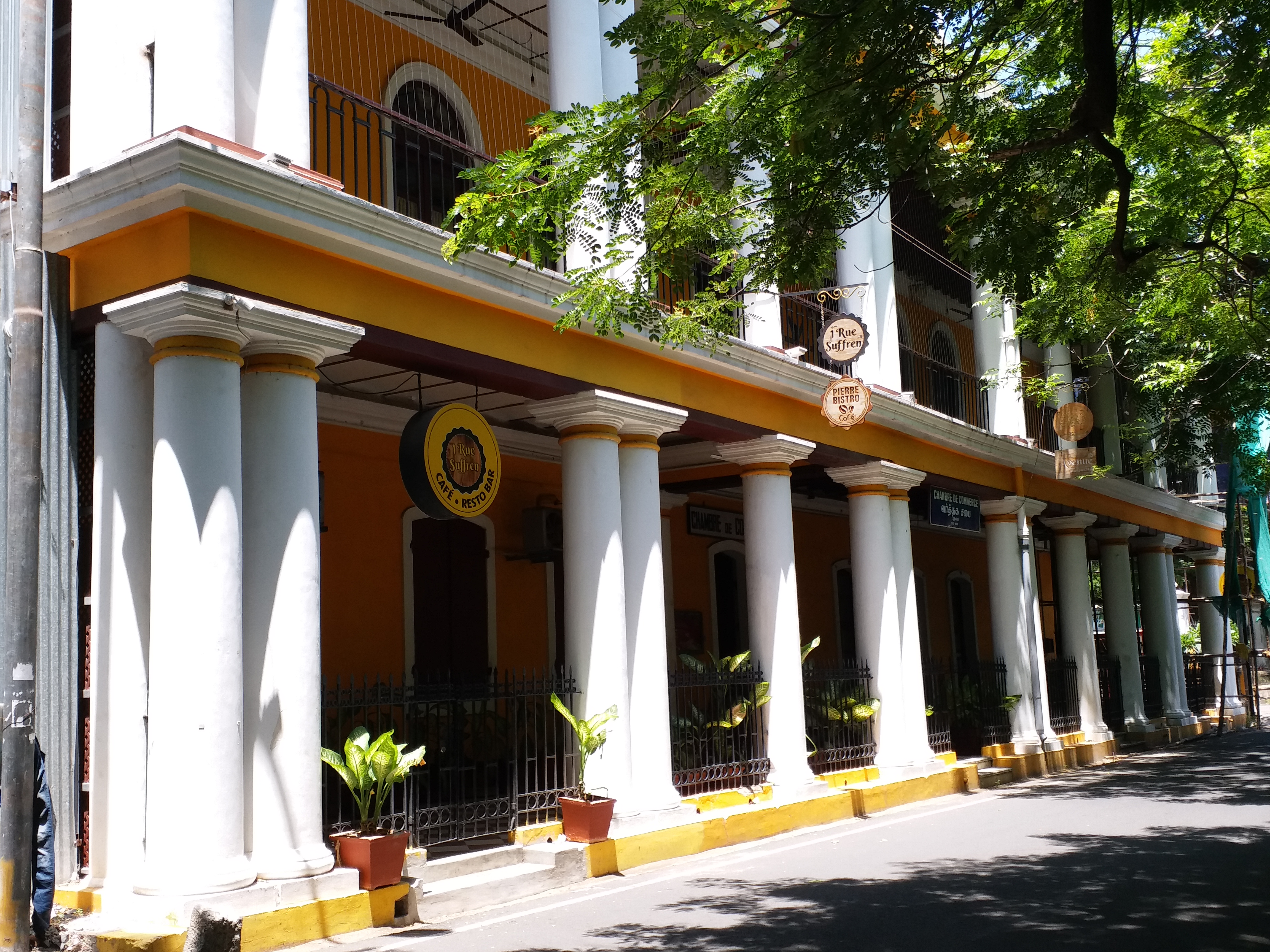 pondichery-merchants