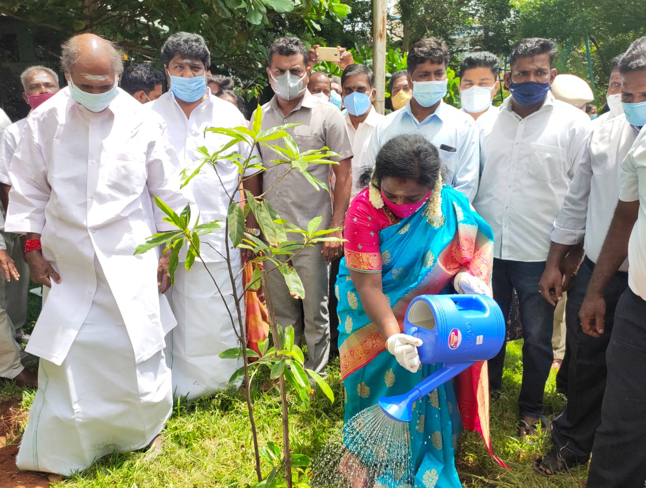 pudhucherry governor and cm pay homage to abdul kalam