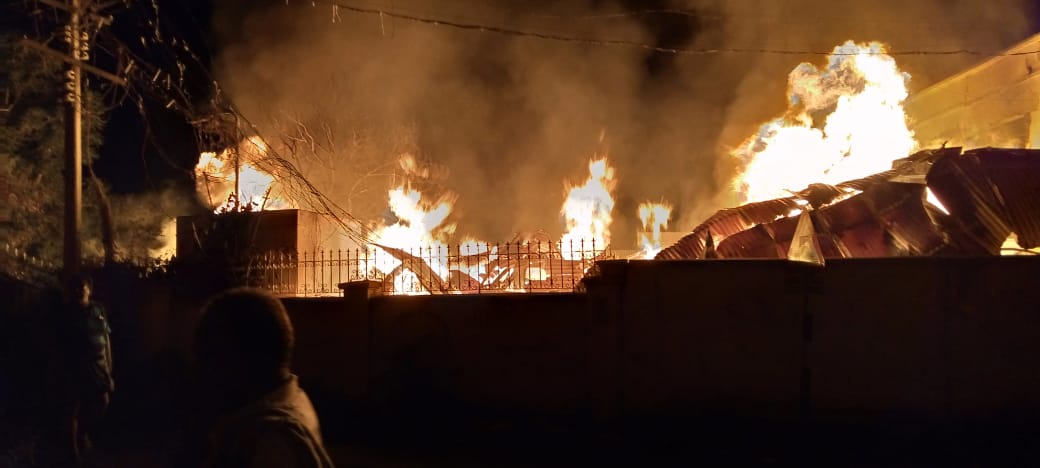 fire accident in salem tharamangalam Lumber Store