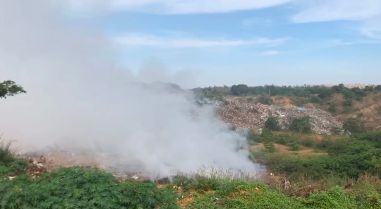 சேலம் அருகே குப்பை கிடங்கில் தீ விபத்து!