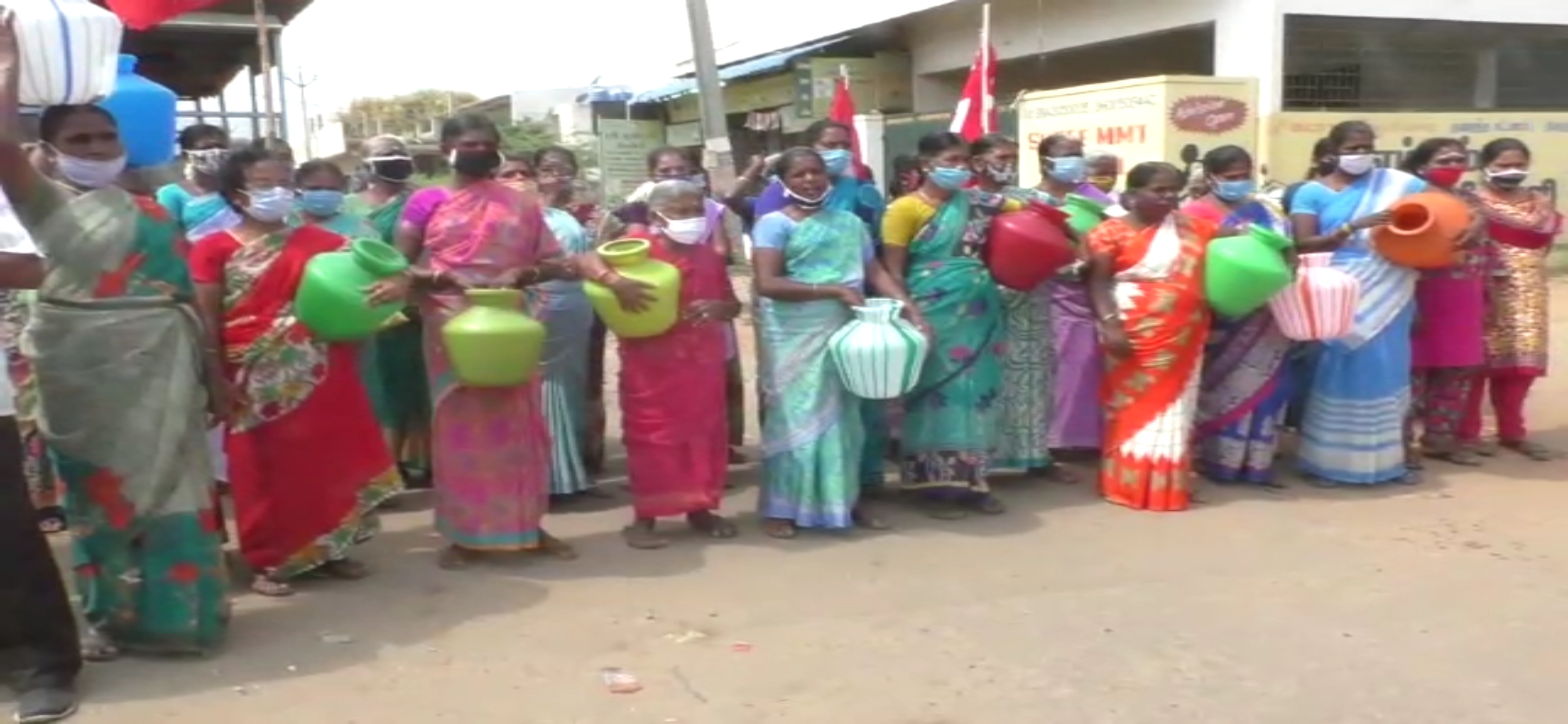 tiruppur-india-communist-party-with-women-protest-for-drinking-water-latest-news