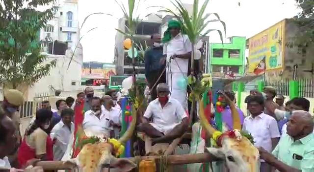 minister K C Veeramani conveys pongal wishes in tirupattur