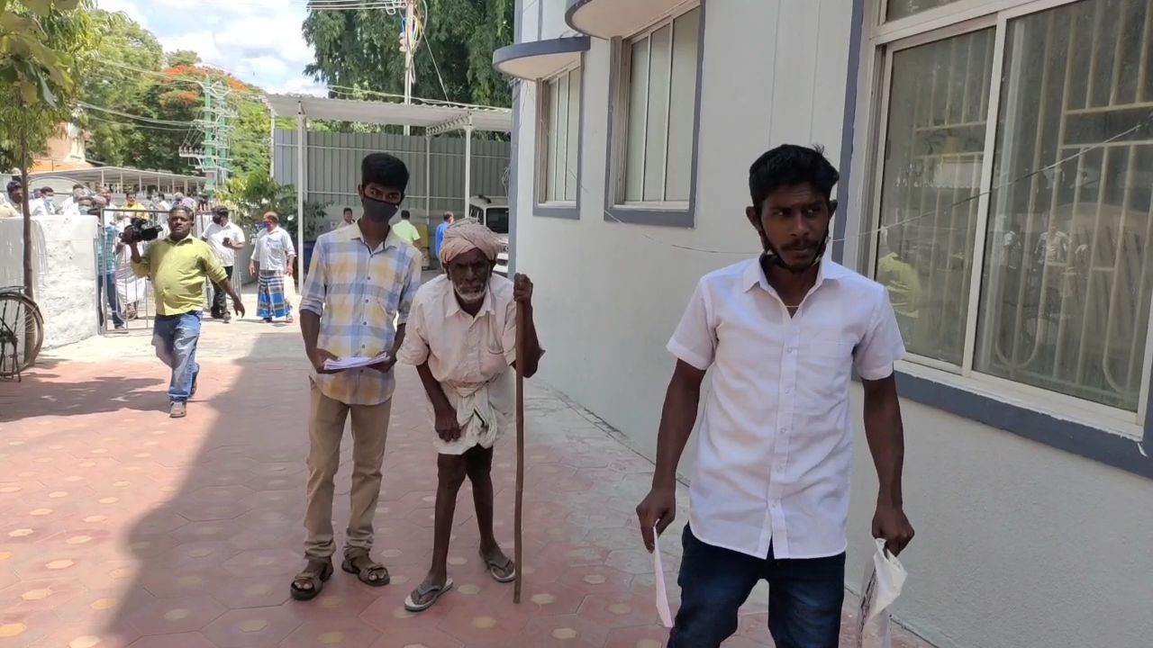 Son indulged land grabbing in Tirupattur