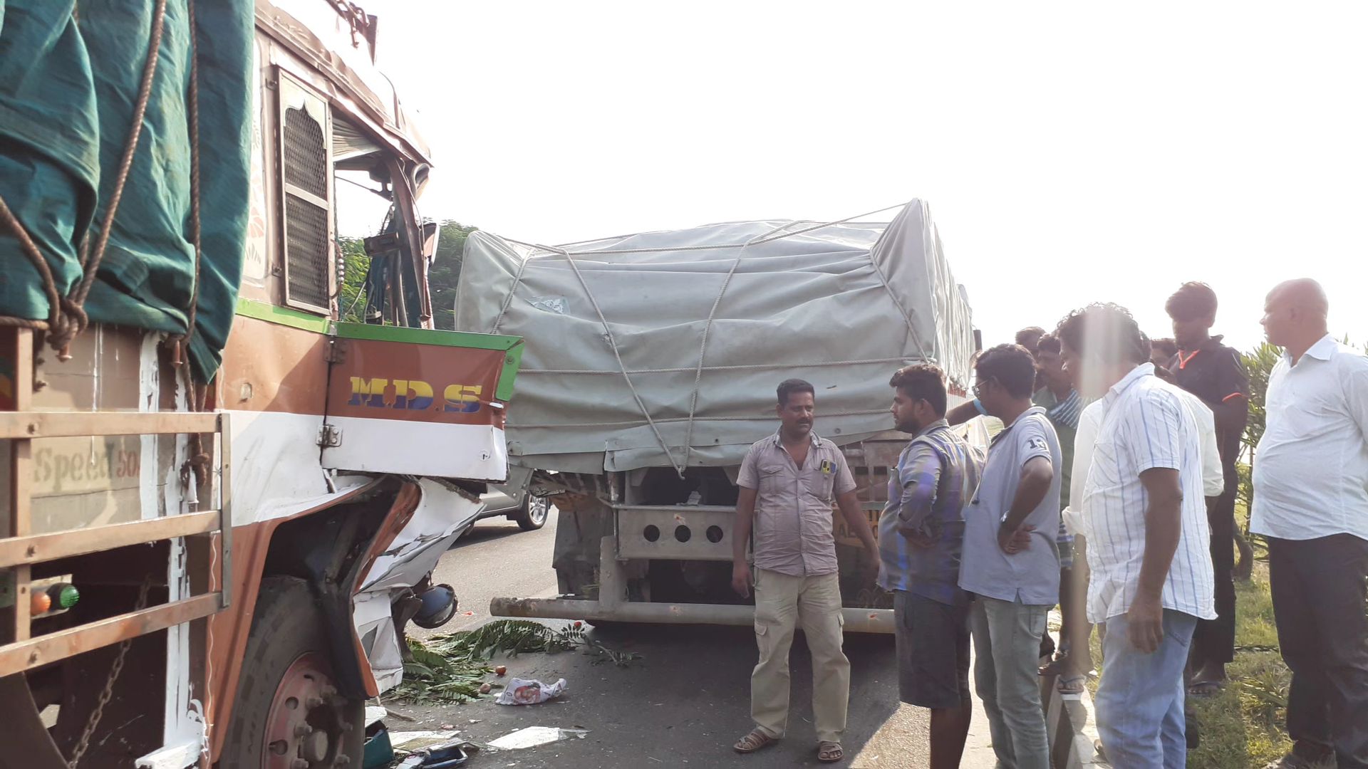 lorry accident held in tirupattur