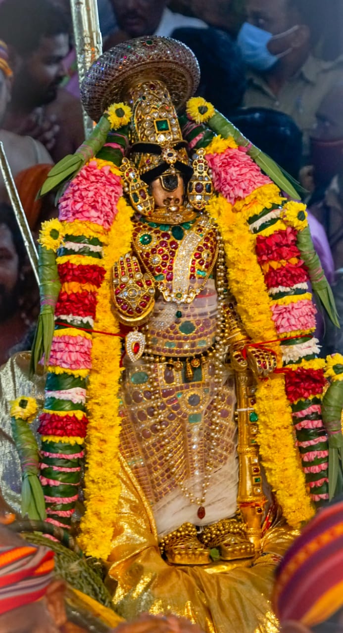 ஸ்ரீரங்கம் சொர்க்கவாசல் அதிகாலையில் திறப்பு, Vaikunda Ekadasi Festival Srirangam Sorgavaasal opened