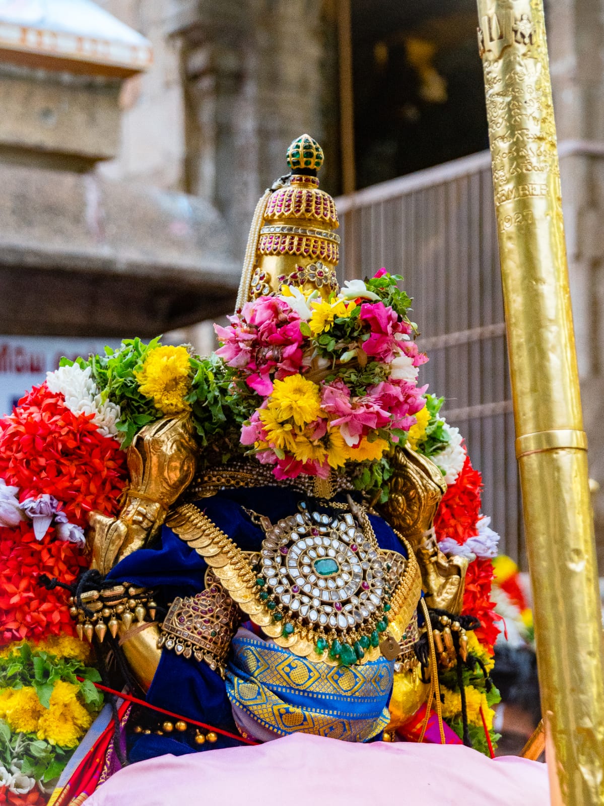 நீள்முடிகிரீட அலங்காரத்தில் நம்பெருமாள்