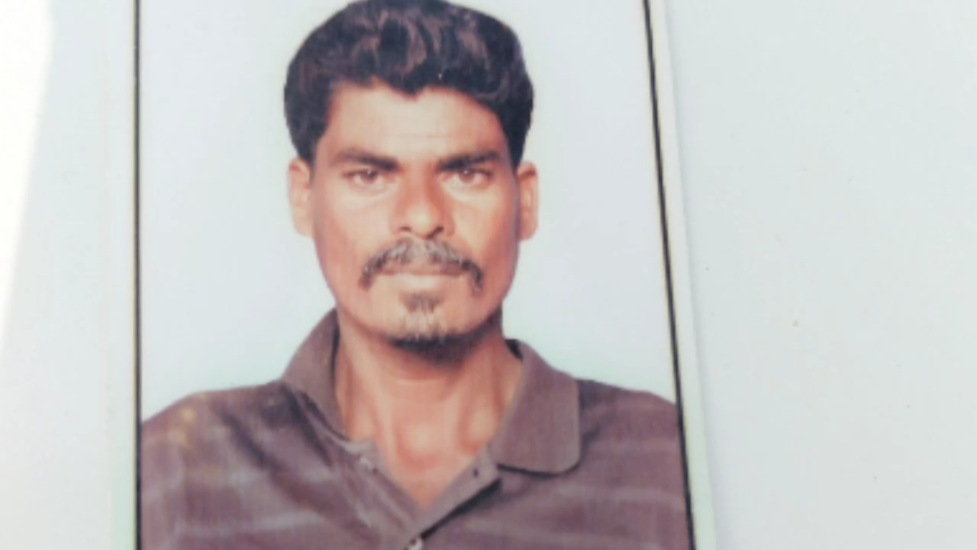 Thiruvallur man who went to save his nephew drowned in river, Thiruvallur man rescued after two days, thiruvallur kosasthalai river flood, திருவள்ளூரில் மகனை காப்பாற்ற சென்றவர் நீரில் மூழ்கி உயிரிழப்பு