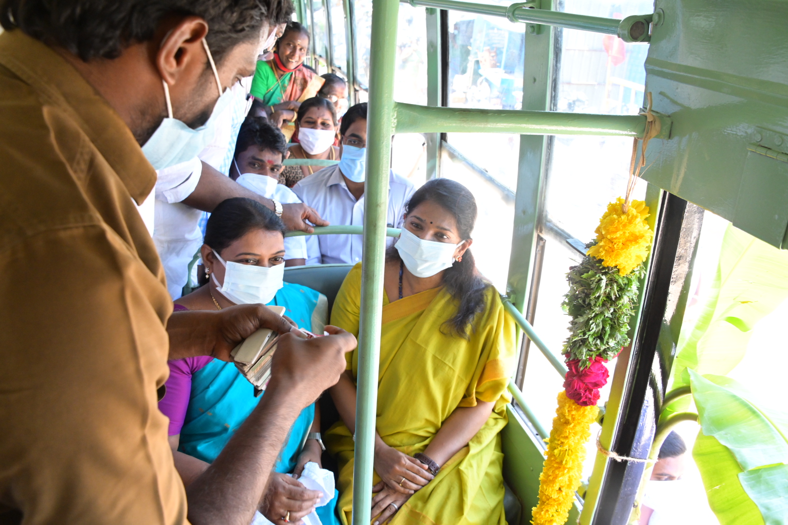 மக்களவை உறுப்பினர் கனிமொழி