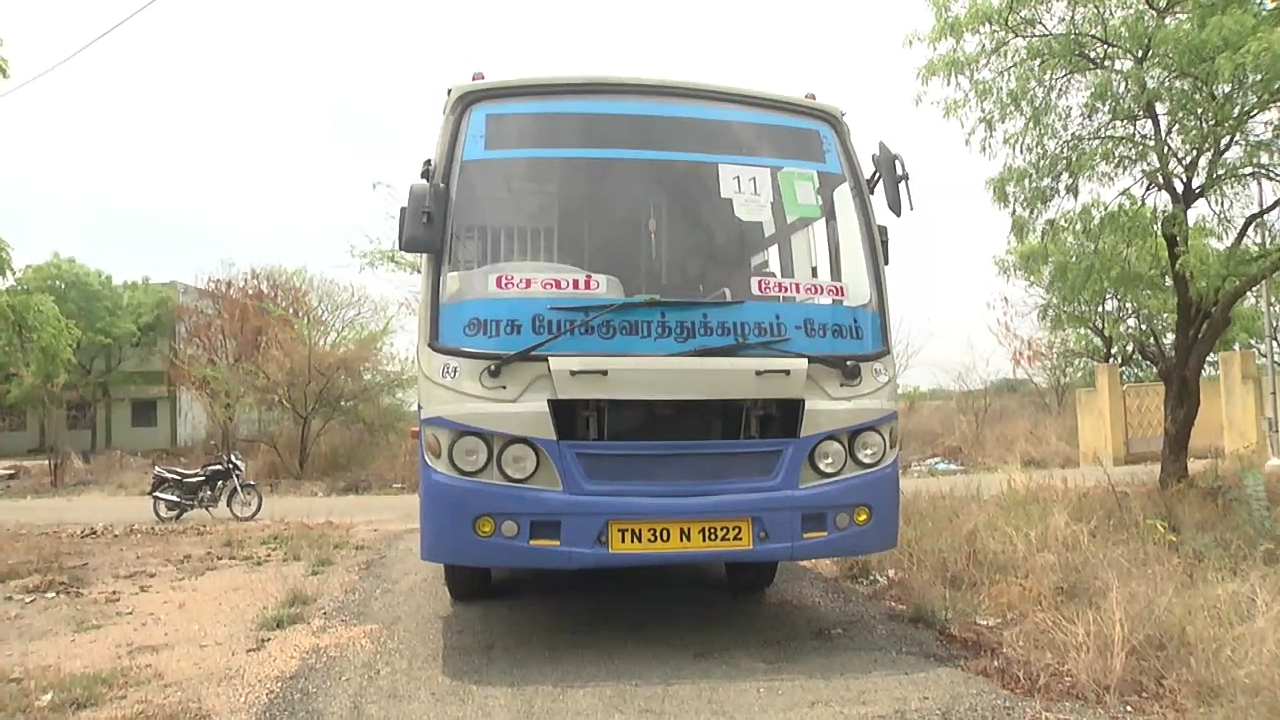 மகாராஷ்டிராவிலிருந்து திரும்பியவர்களை  தூக்குடிக்கு அழைத்து வந்த பேருந்து