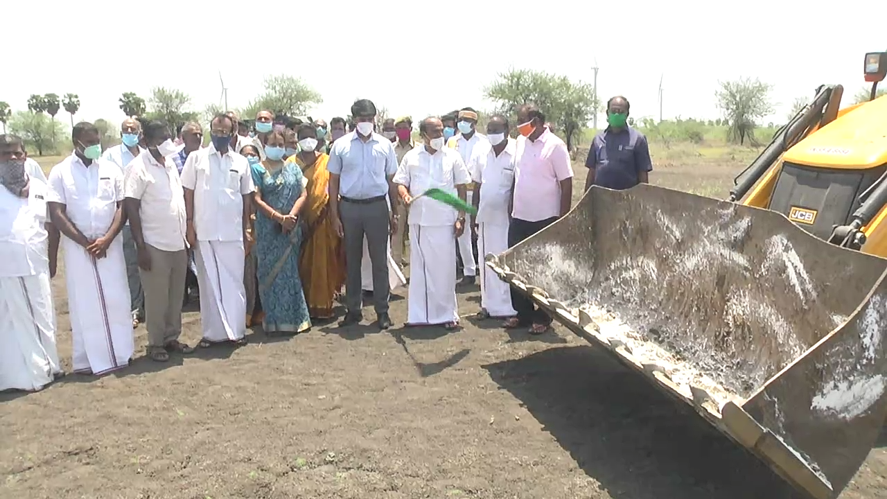 minster kadambur raju inaugrates kudimaramathu work