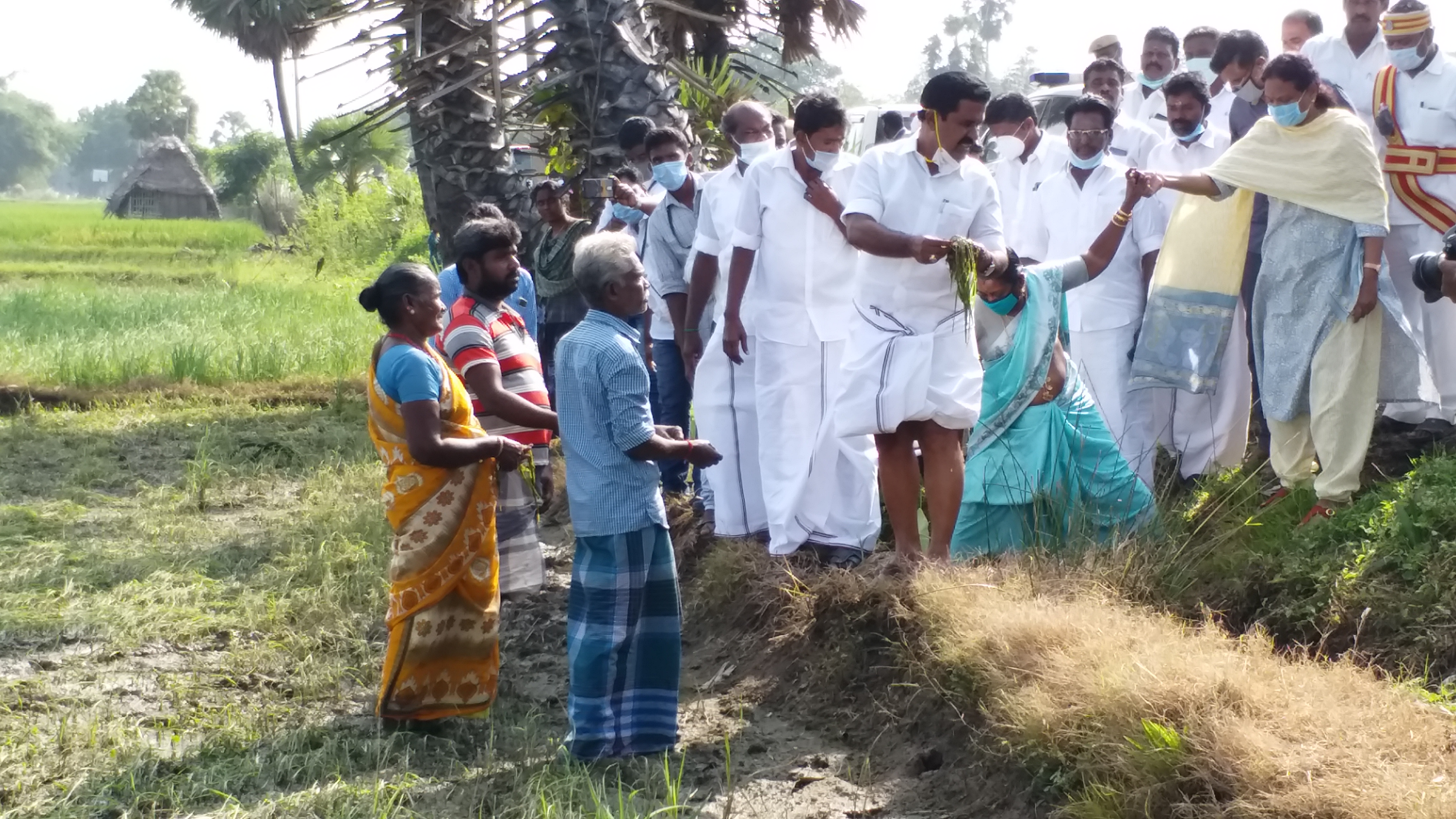 minister kamaraj thiruvarur visit