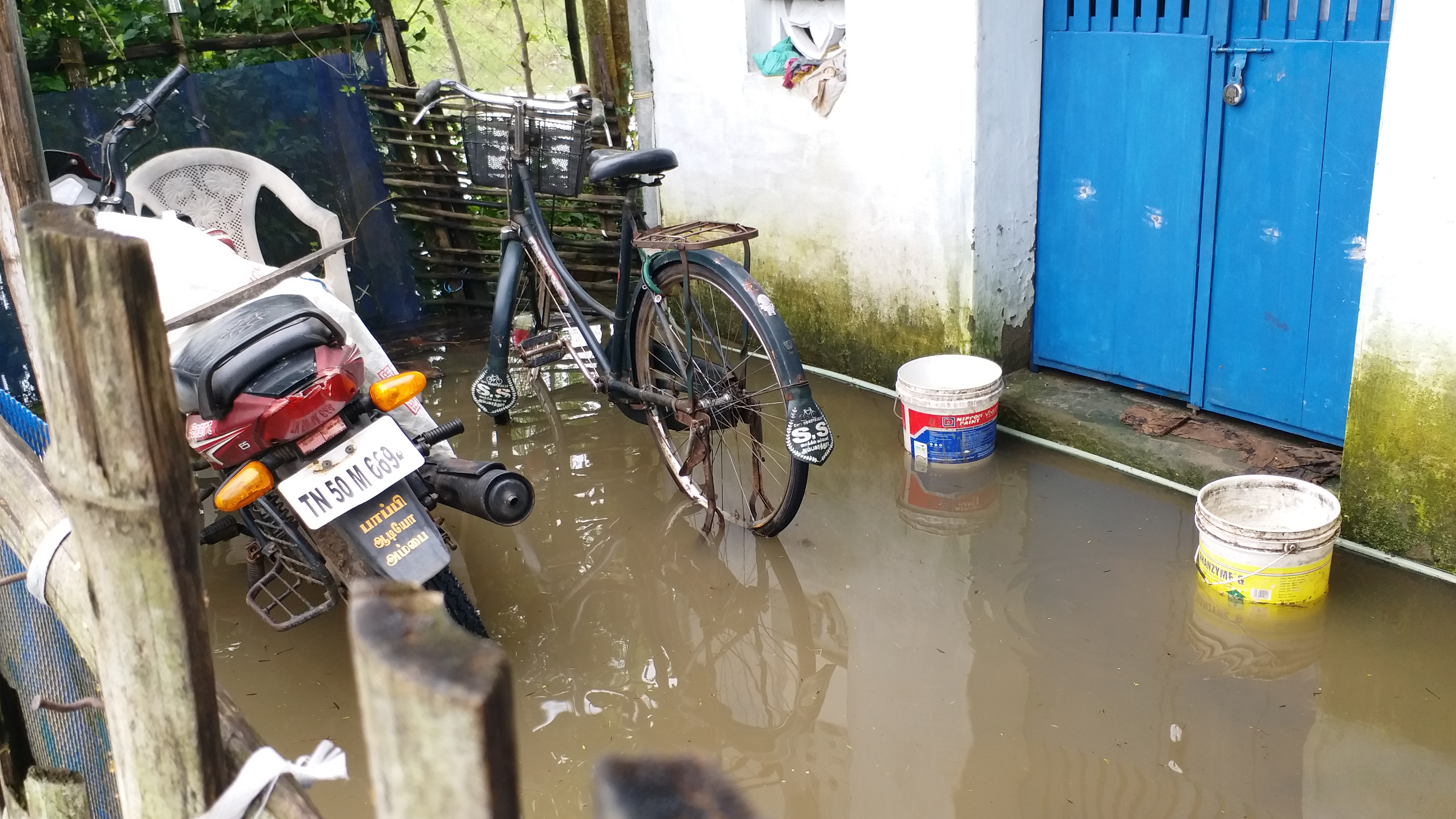 thiruvarur floods, nannilam floods, nannilam rain, thiruvarur rain, திருவாரூர் மழை, நன்னிலம் வெள்ளம், திருவாருர் மழை செய்திகள், மழை செய்திகள், தமிழ்நாடு மழை, மழை வெள்ள சேதங்கள்