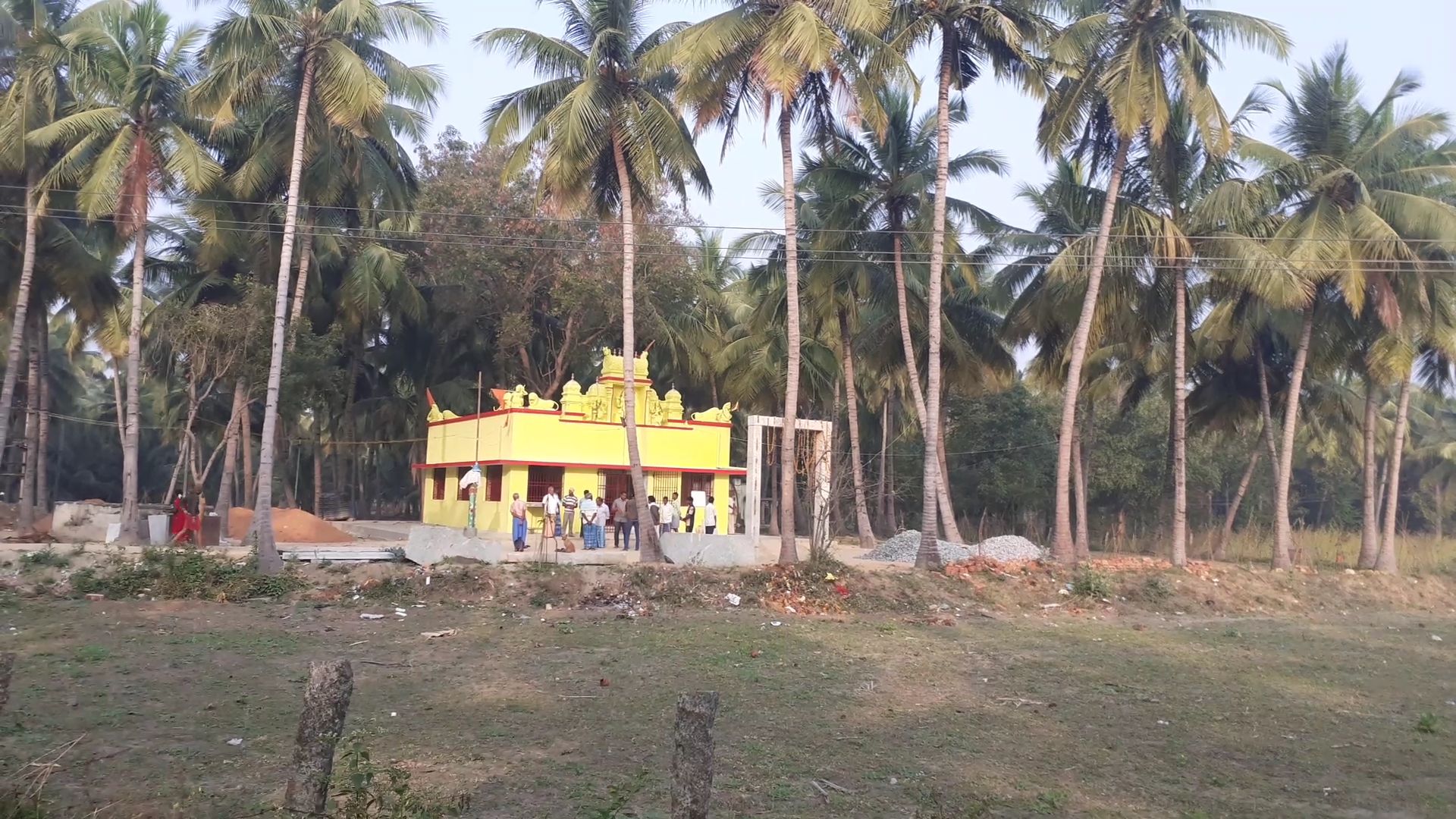 temple money theft in Ambur temple