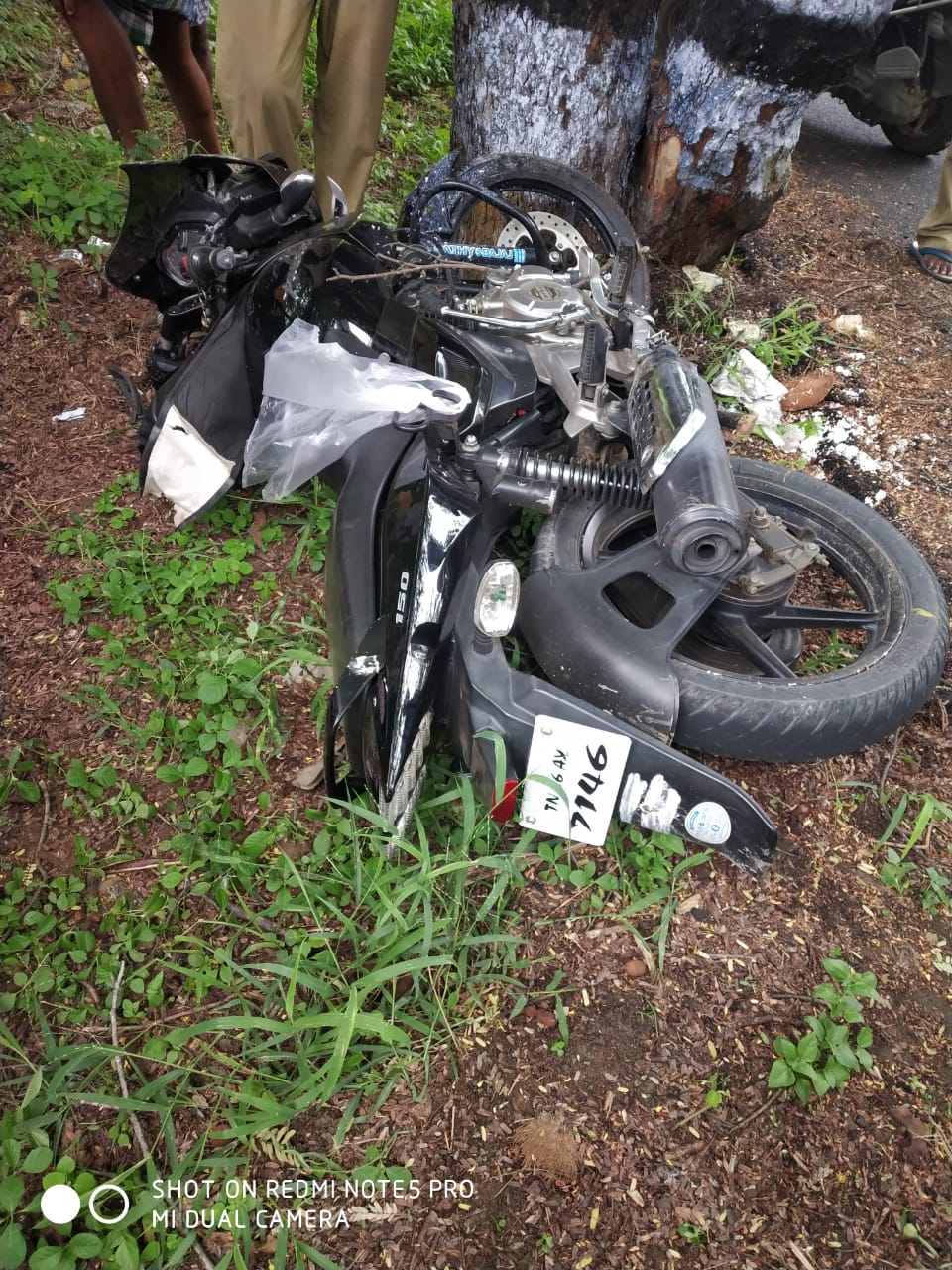 Engineering student died on driving without helmet