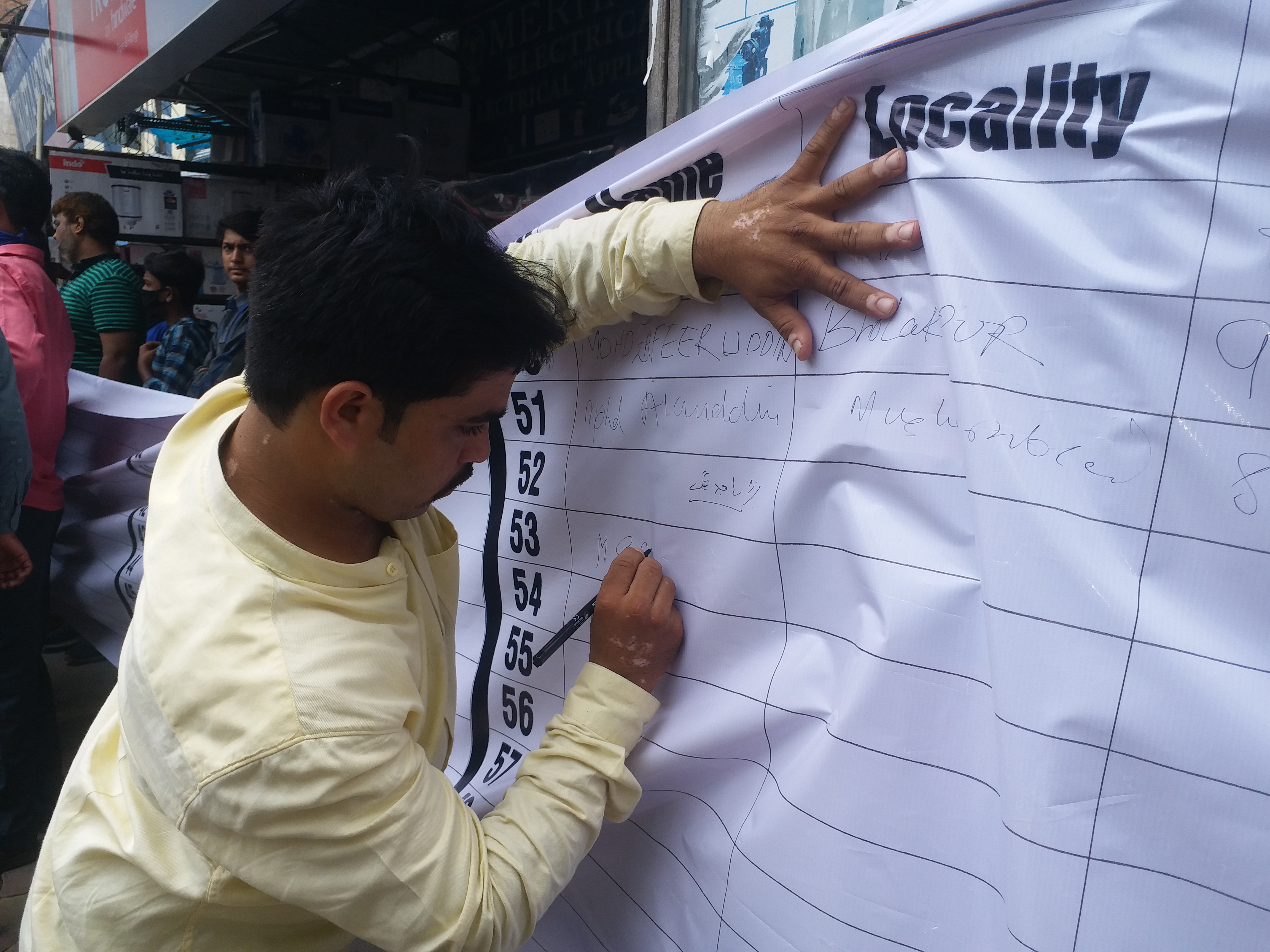 signature campaign for demolishing mosques